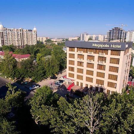 Megapolis Hotel Sjymkent Exteriör bild